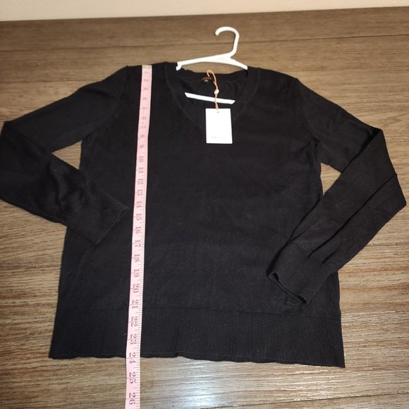 Quince Lightweight Cotton Cashmere V-Neck Sweater NWT Black Med - Picture 2 of 7